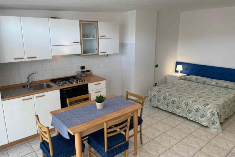 MONOLOCALE ROSBURGO 1 1 768x512